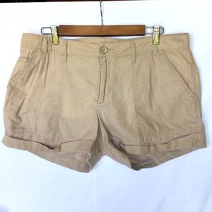Gap Women’s Tan Cream Cargo Shorts Size 12
